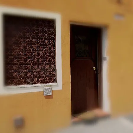 Monolocale Portaportello Apartmán *
